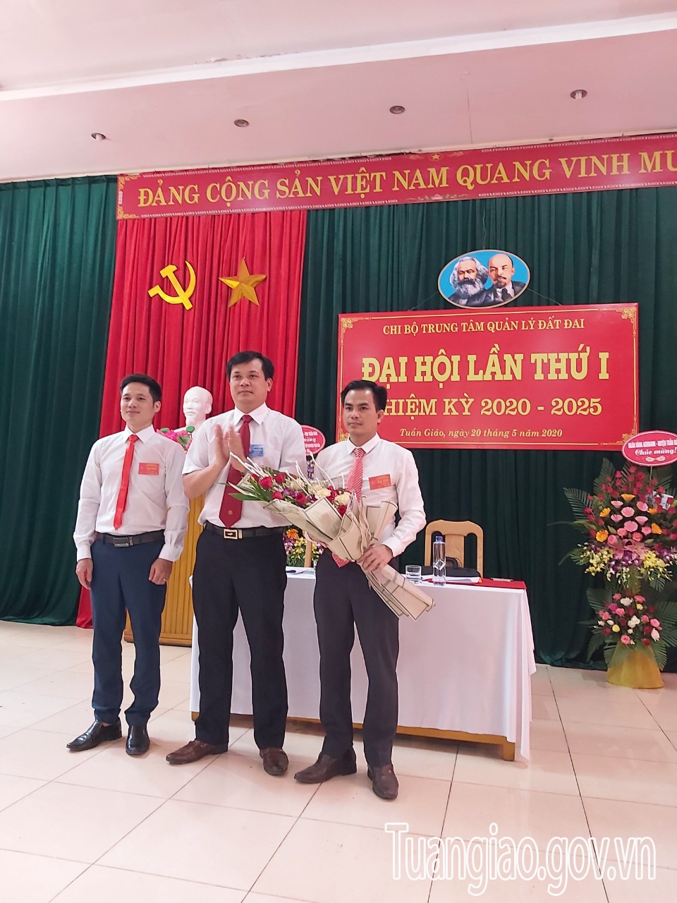 Đại hội Chi bộ Trung tâm Quản lý đất đai lần thứ I, nhiệm kỳ 2020 - 2025