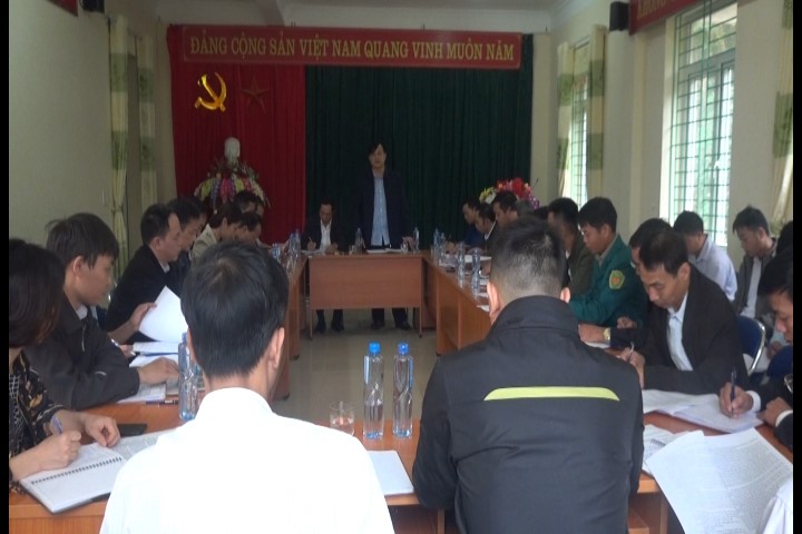 Quang cảnh buổi làm việc tại xã Nà Sáy