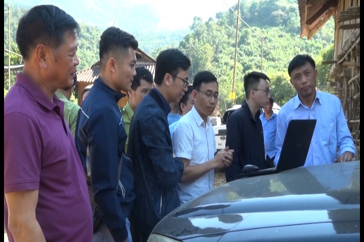 Đoàn Hubet88 Tập đoàn TH làm việc tại huyện Tuần Giáo