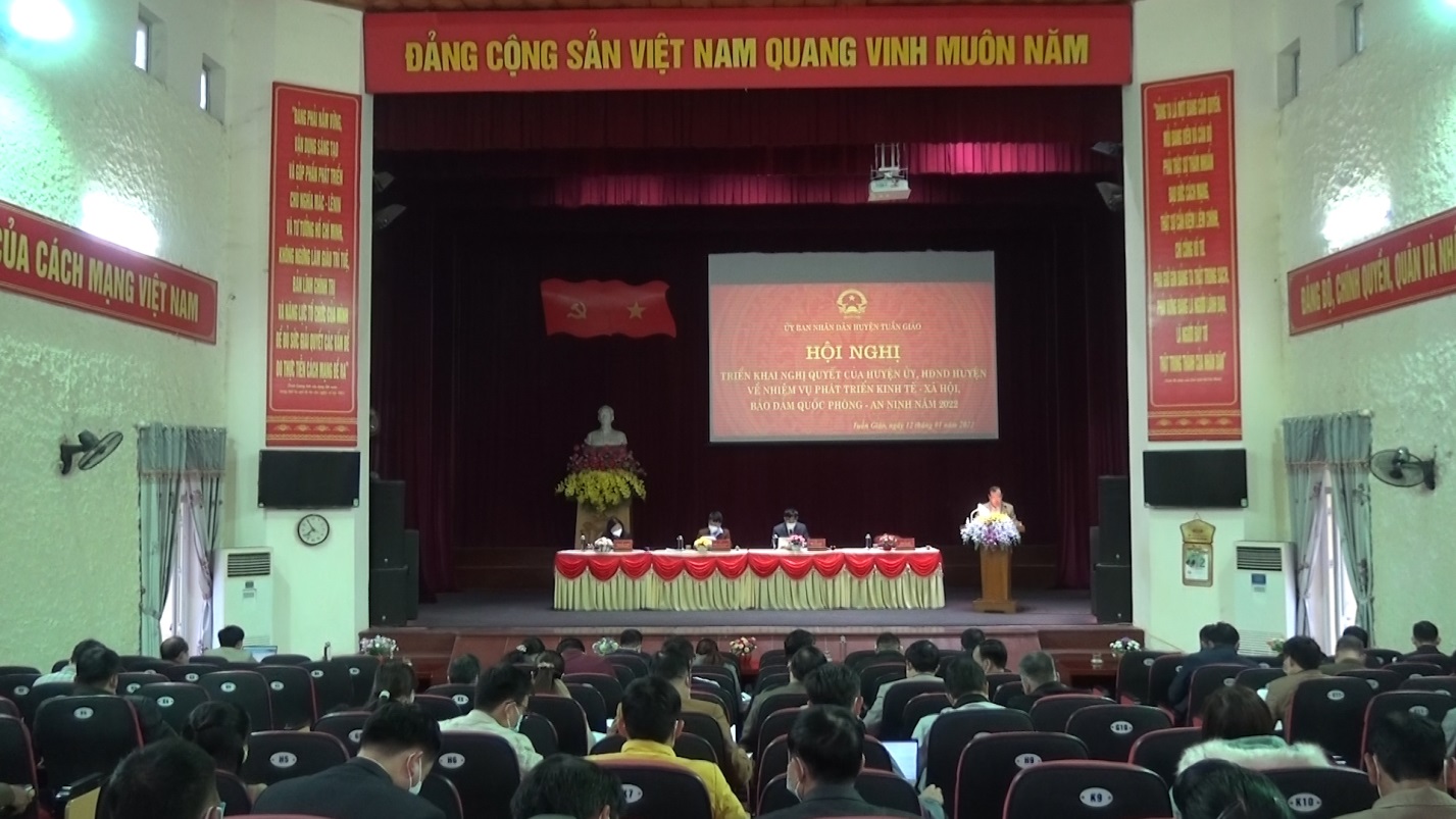 Hội nghị triển khai NQ của Huyện ủy, Red 88.vin huyện về nhiệm vụ PT KTXH năm 2022