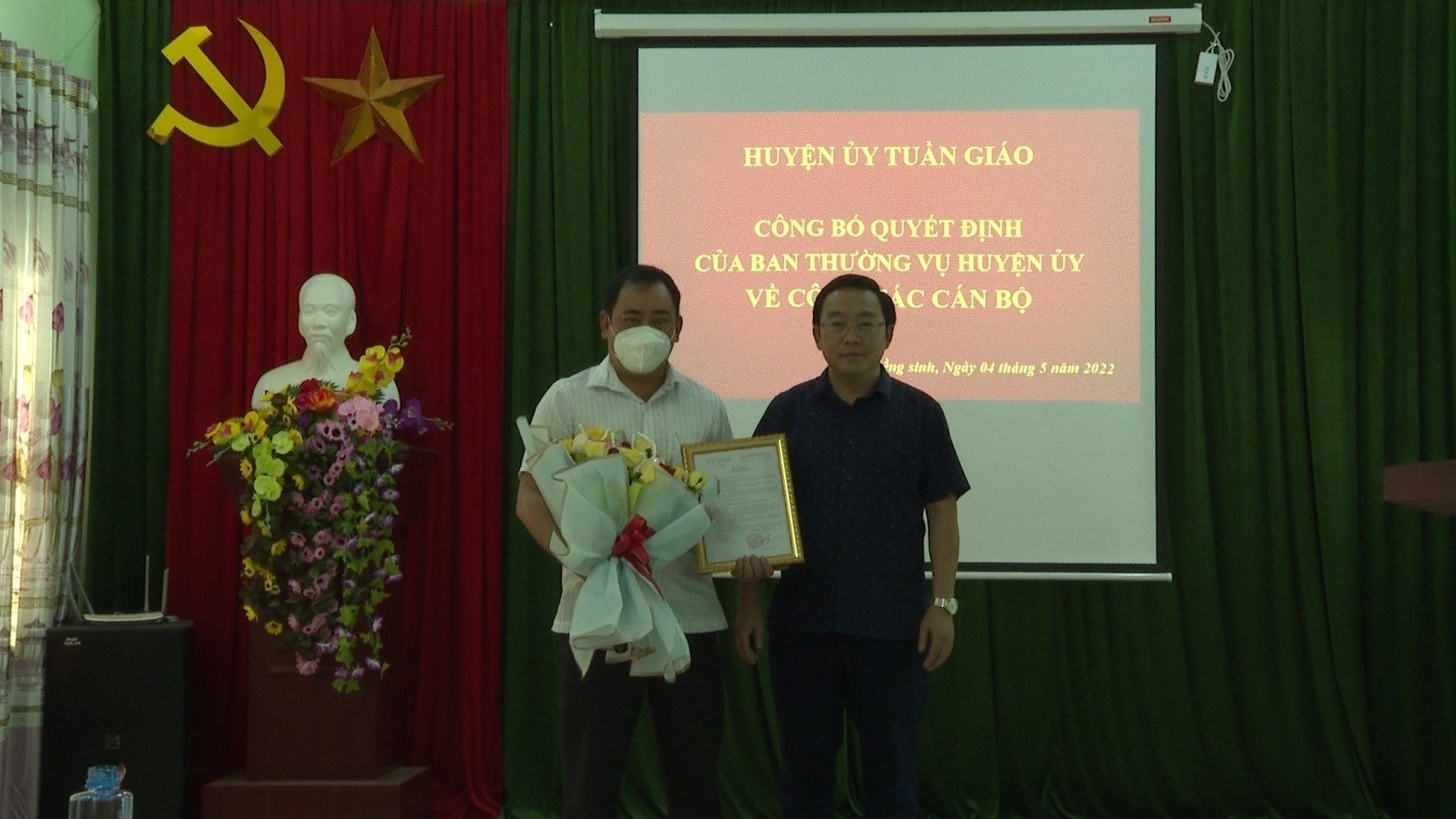 Công bố Hubet7799 của BTV Huyện ủy về Hubet88 Hubet đăng nhập tại xã Chiềng Sinh