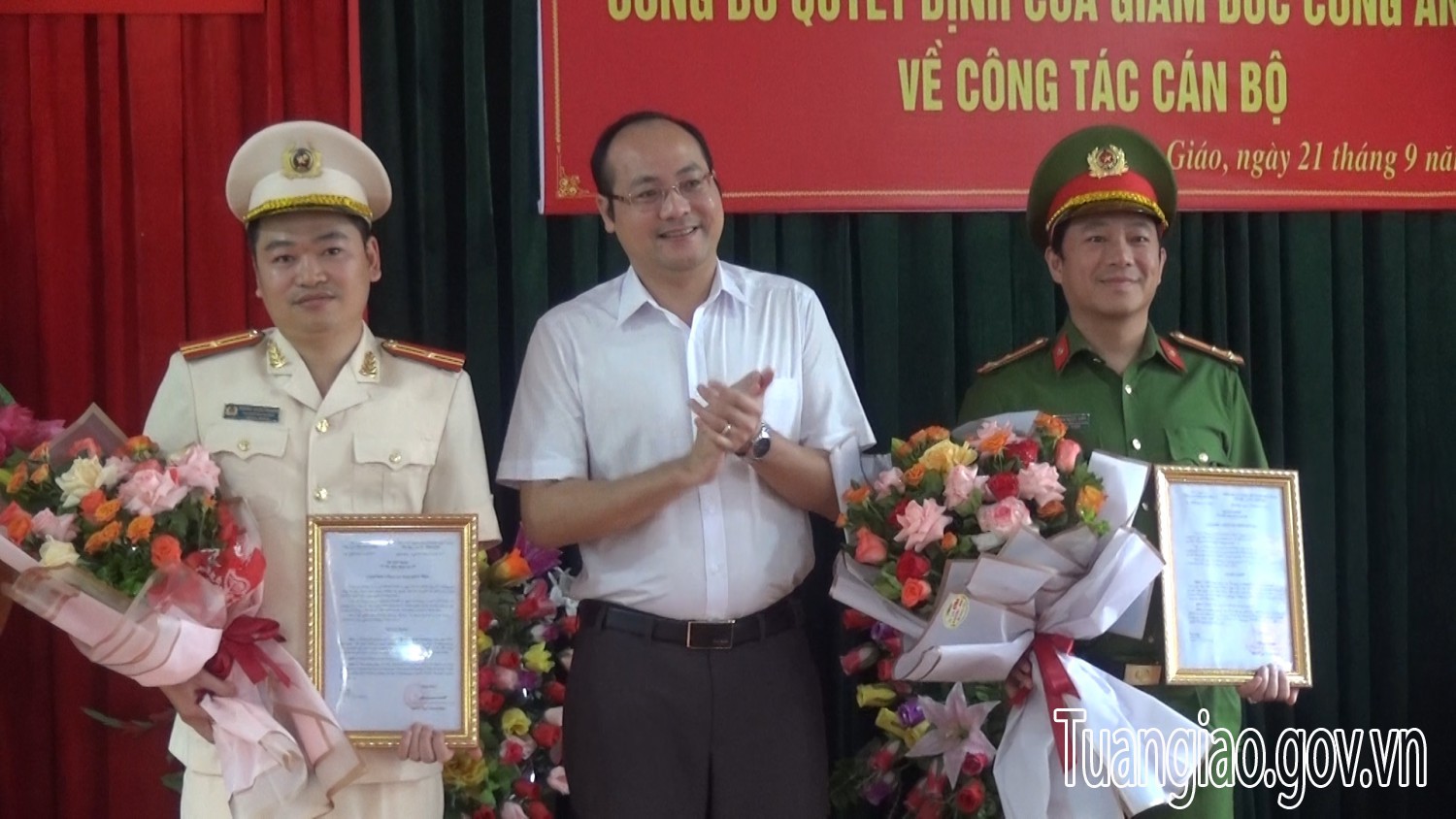 Lễ công bố Hubet7799 của Giám đốc công an tỉnh về Hubet88 Hubet đăng nhập