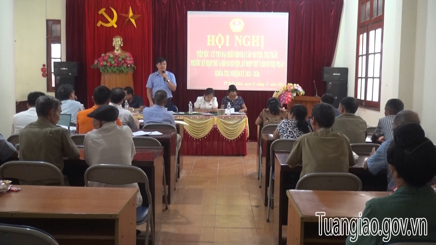 Hội nghị tiếp xúc cử tri đại biểu Red 88.vin 2 cấp tại thị trấn Tuần Giáo