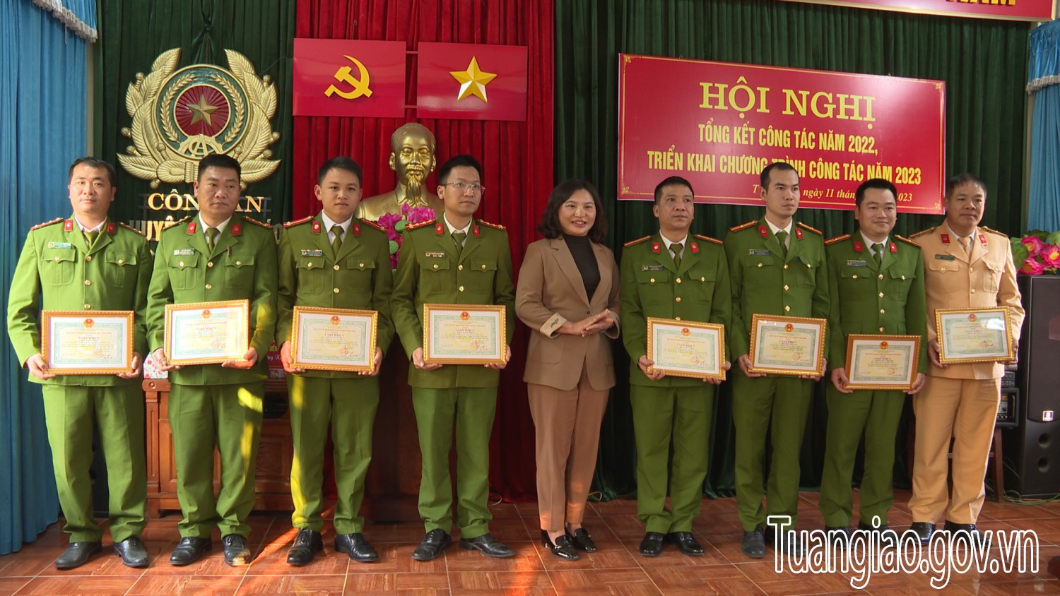 Hội nghị tổng kết Hubet88 Công an năm 2022, triển khai chương trình Hubet88 năm 2023