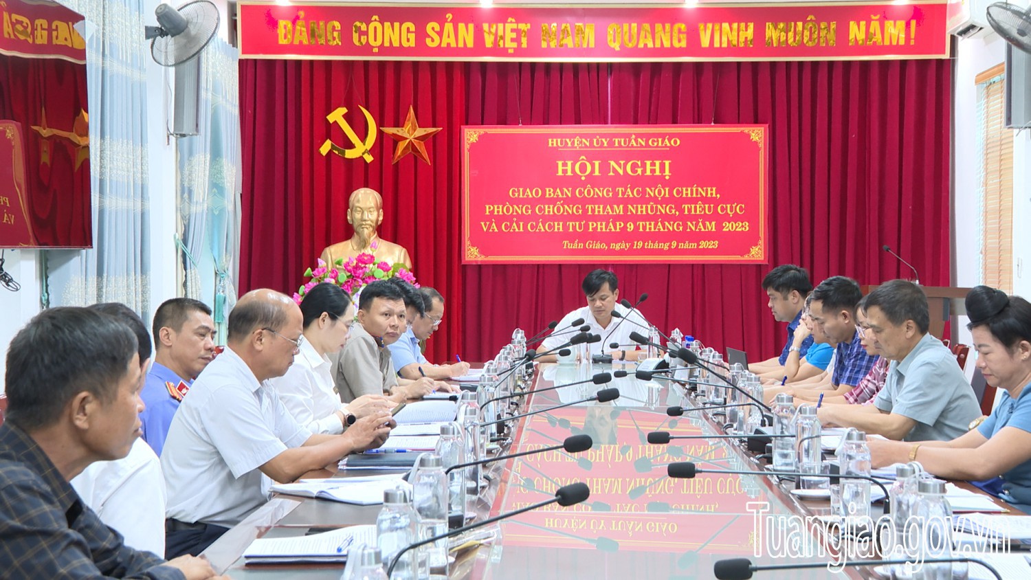 Hội nghị giao ban Hubet88 nội chính, phòng chống tham nhũng, tiêu cực và cải cách tư pháp 9 tháng năm 2023