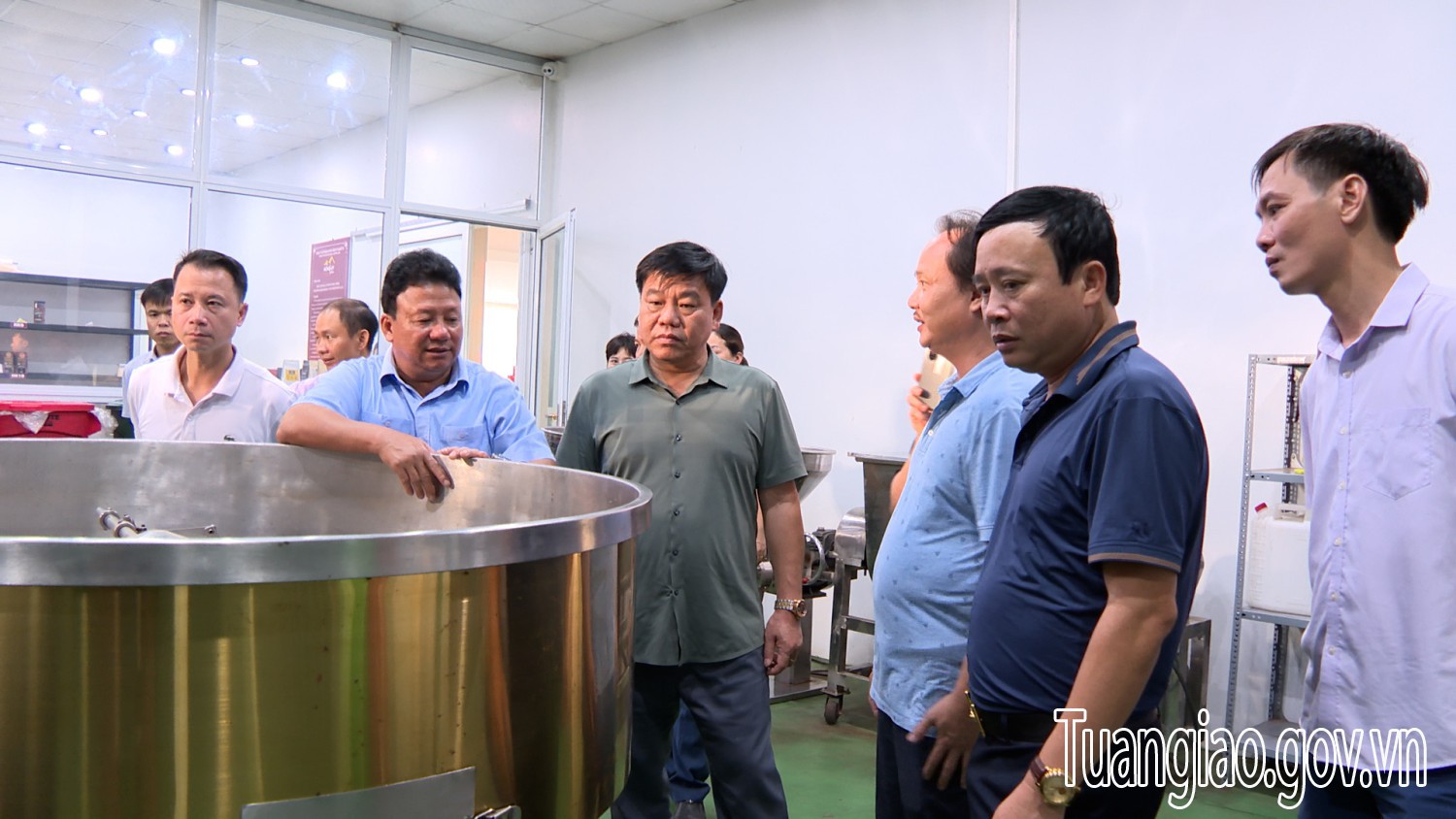 Đoàn Hubet88 huyện uỷ Mường Tè tham quan, trao đổi kinh nghiệm tại huyện Tuần Giáo