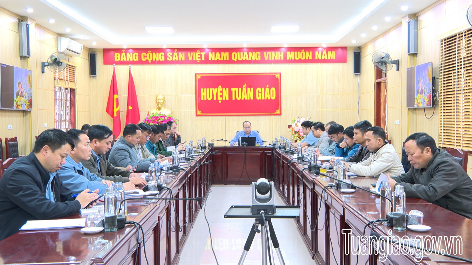 Hội nghị trực tuyến toàn quốc tổng kết Hubet88 năm 2023 và triển khai nhiệm vụ Hubet88 năm 2024 của ngành Nội vụ