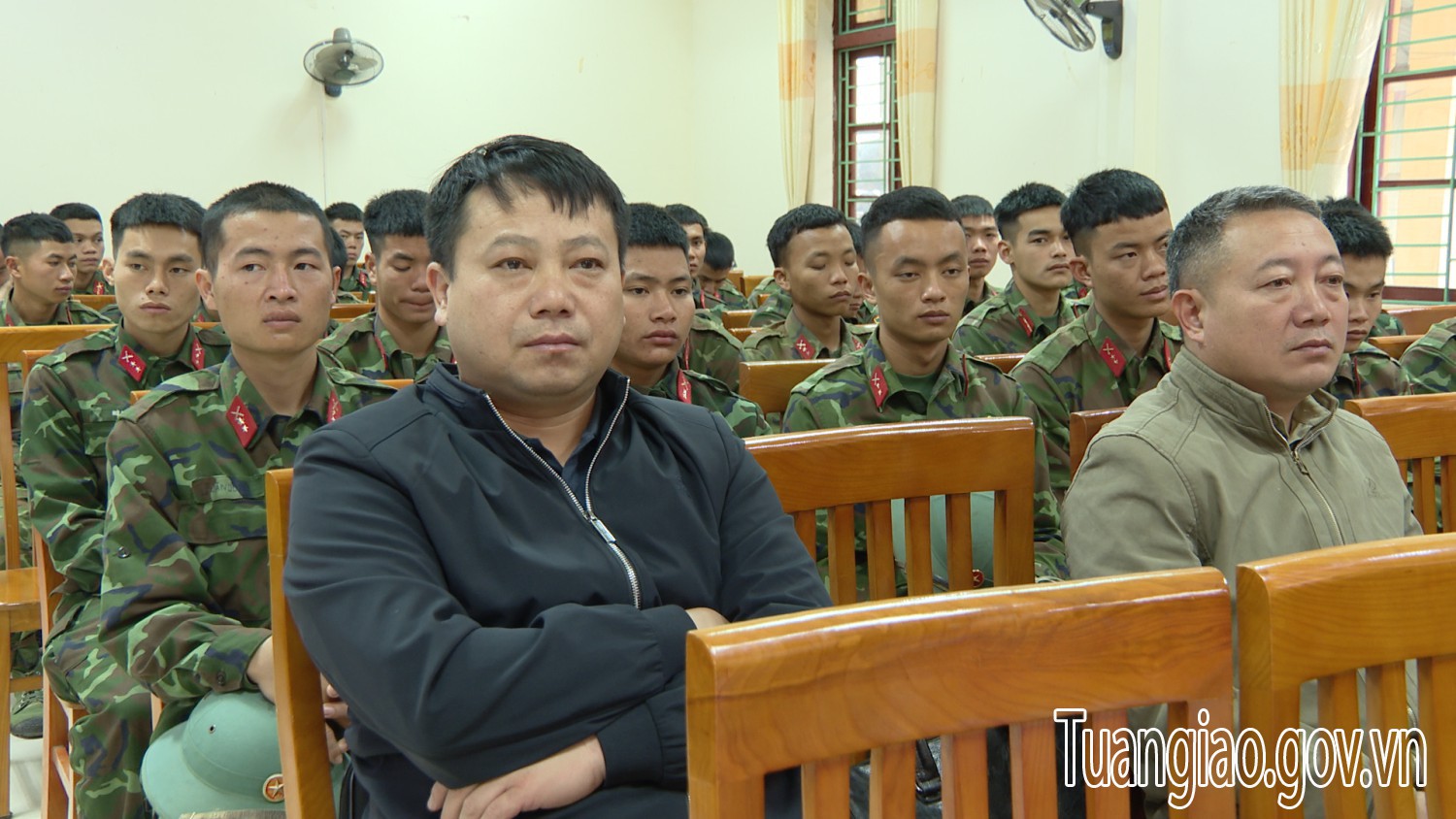 Hội nghị tổng kết Hubet88 phối hợp với các lực lượng triển khai thực hiện Hubet88 dân vận, xoá đói giảm nghèo gắn với tái cơ cấu ngành nông nghiệp trên địa bàn huyện Tuần Giáo