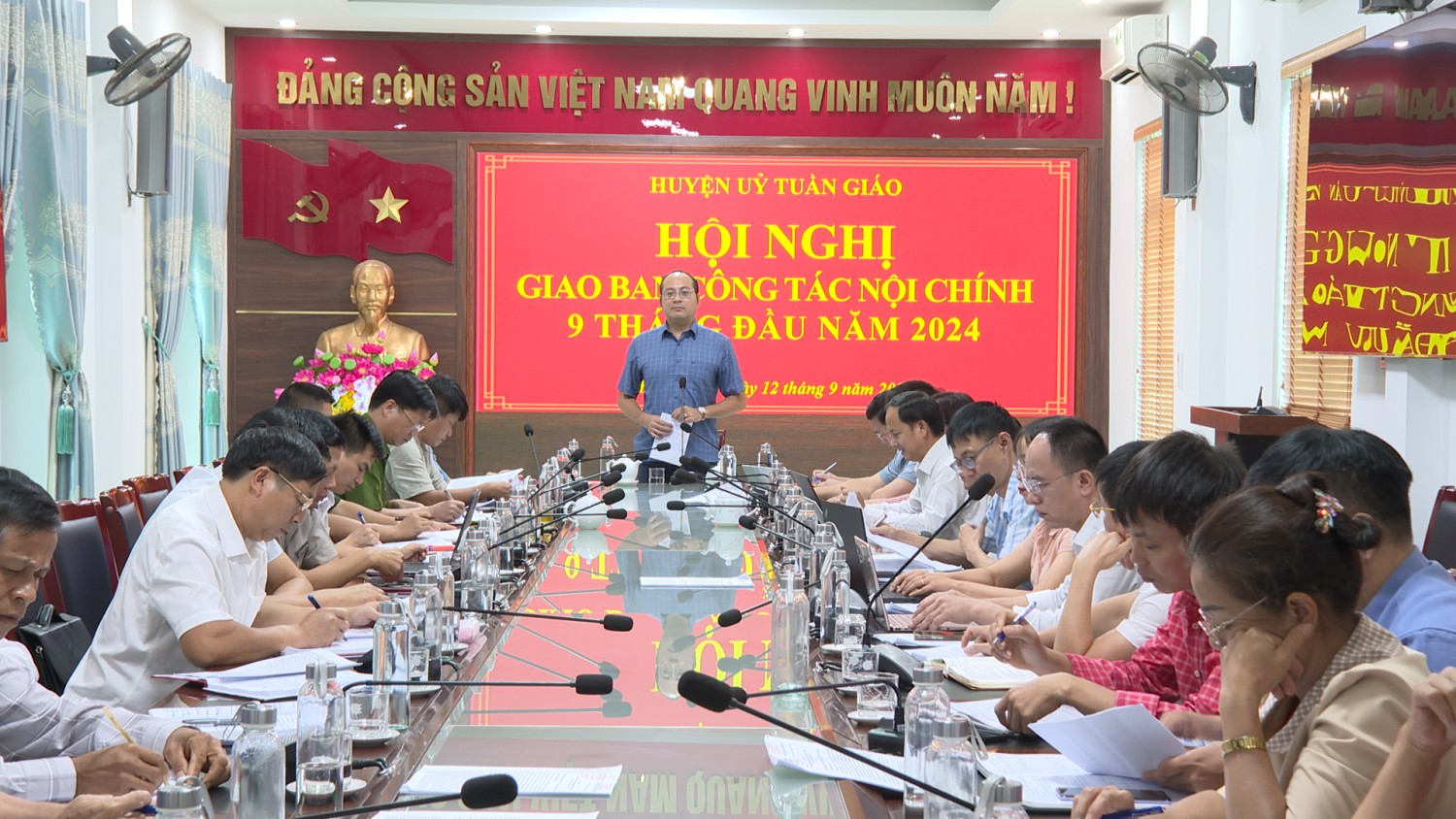 Hội nghị giao ban Hubet88 nội chính 9 tháng đầu năm 2024