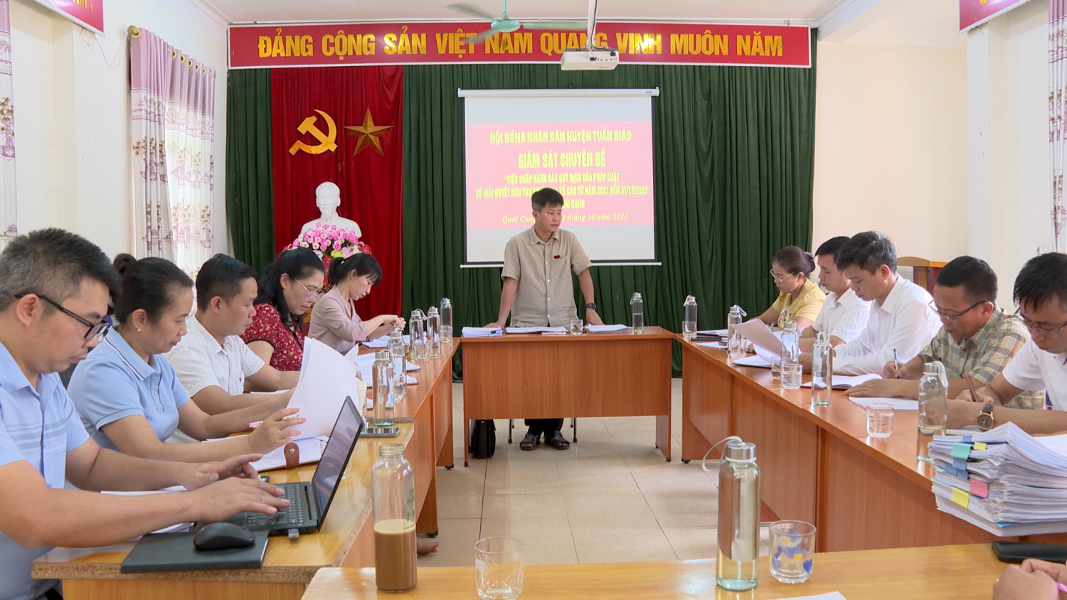 Hội đồng nhân dân huyện Tuần Giáo giám sát tại xã Quài Cang.
