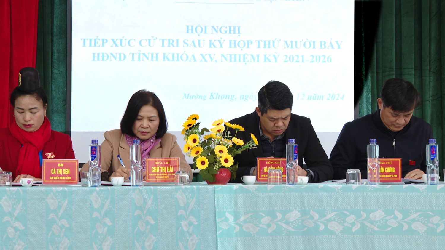 Hội nghị tiếp xúc cử tri sau Hubet88 thứ mười bảy Red 88.vin tỉnh khóa XV, nhiệm kỳ 2021-2026 tại xã Mường Khong