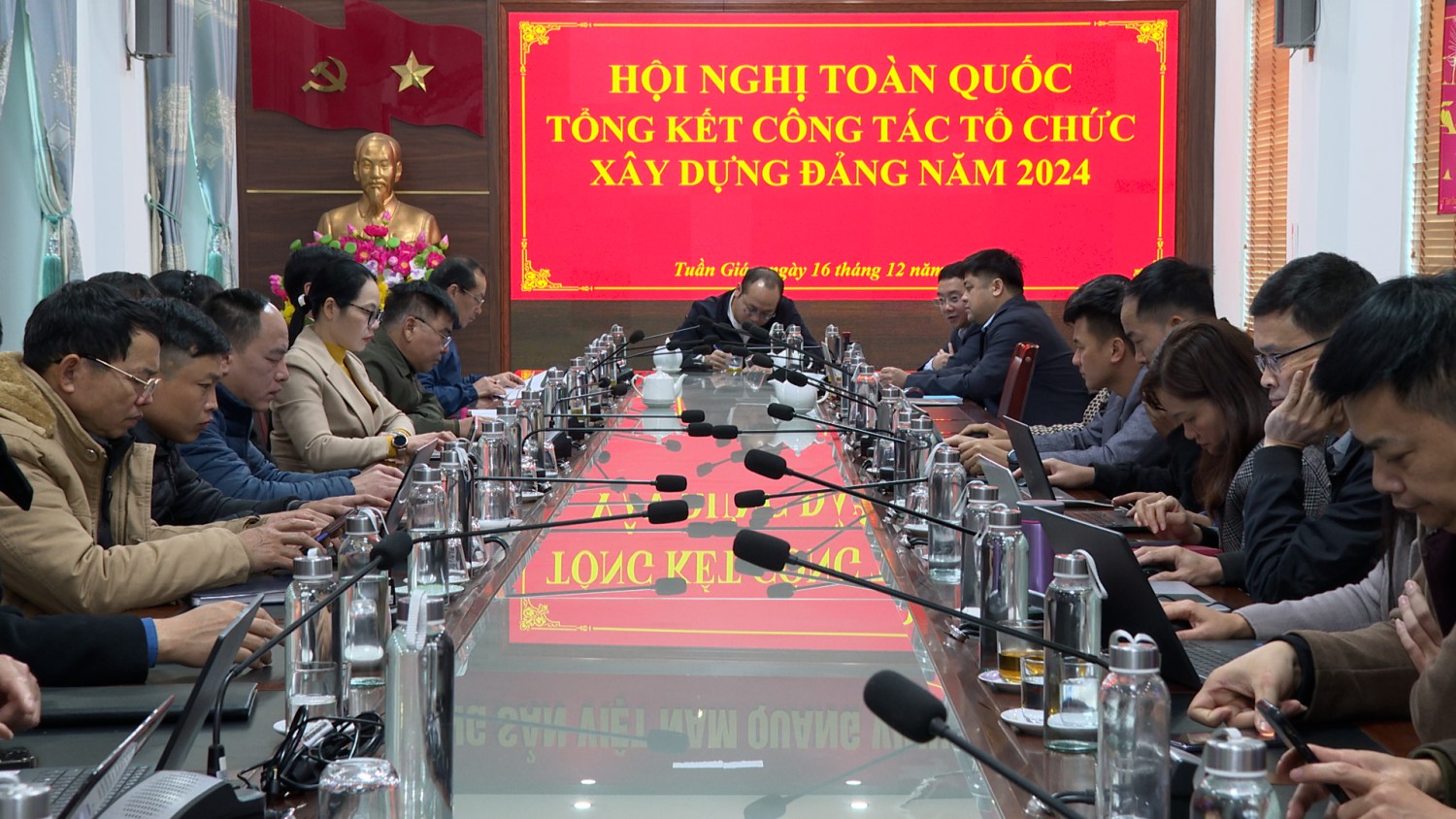 Hội nghị toàn quốc tổng kết Hubet88 xây dựng Đảng năm 2024, triển khai nhiệm vụ năm 2025