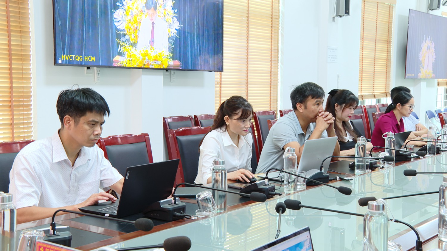 XÃ TUẦN GIÁO DỰ HỘI NGHỊ TOÀN QUỐC TẬP HUẤN NGHIỆP VỤ CÔNG TÁC KIỂM  TRA, GIÁM SÁT NĂM 2025