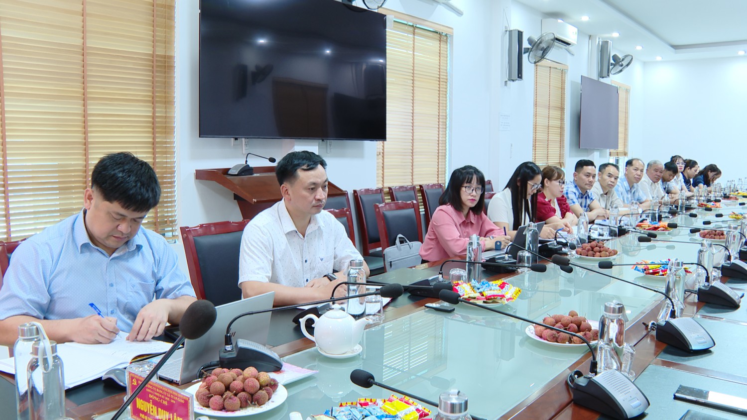 ĐẢNG UỶ XÃ TUẦN GIÁO TỔ CHỨC GẶP MẶT CÁN BỘ KHÔNG CHUYÊN TRÁCH TRÊN ĐỊA BÀN XÃ SAU SẮP XẾP ĐƠN VỊ HÀNH CHÍNH CẤP XÃ