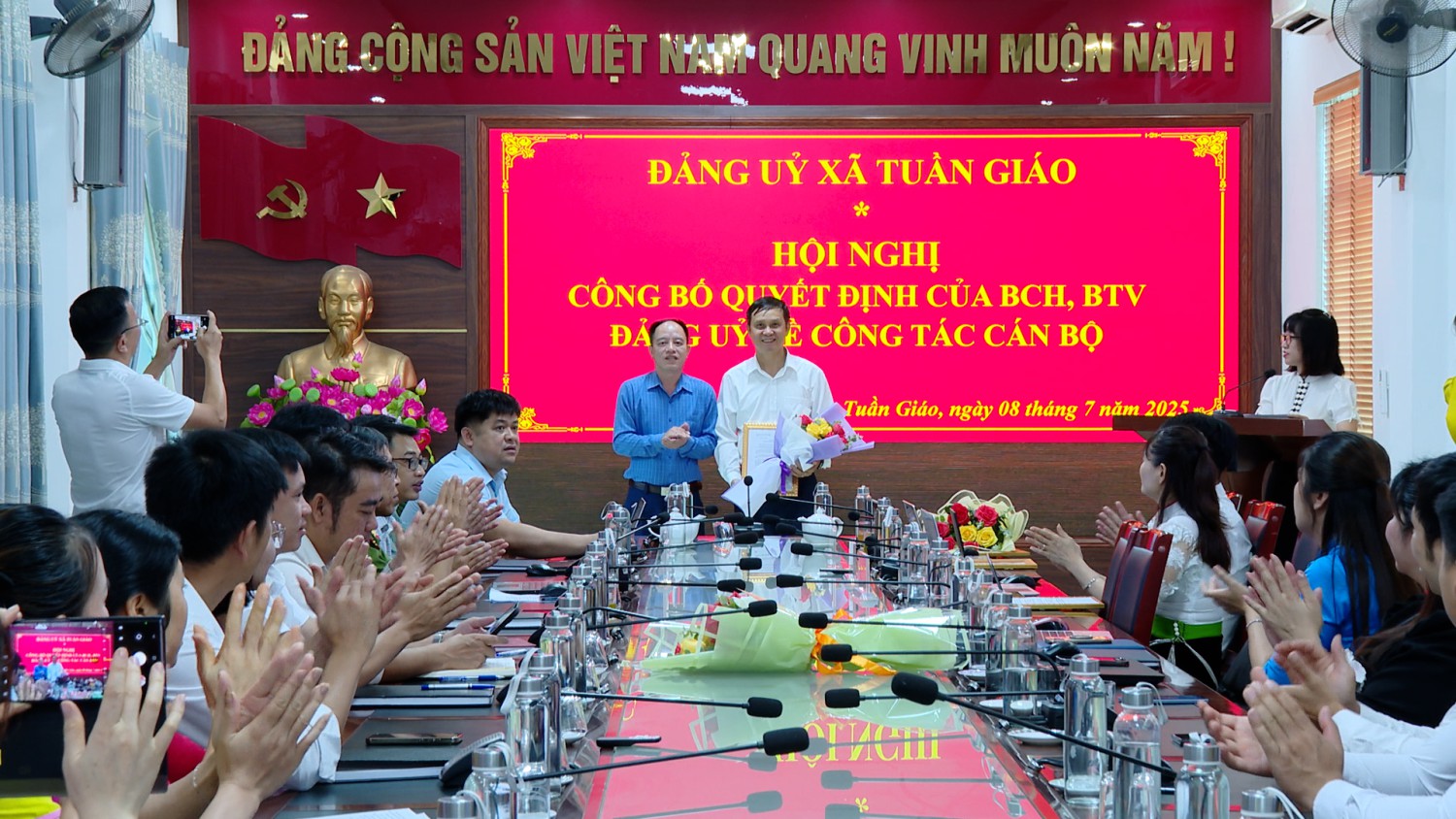 Tuần Giáo tổ chức hội nghị công bố Hubet7799 của BCH, BTV Đảng uỷ về Hubet88 Hubet đăng nhập