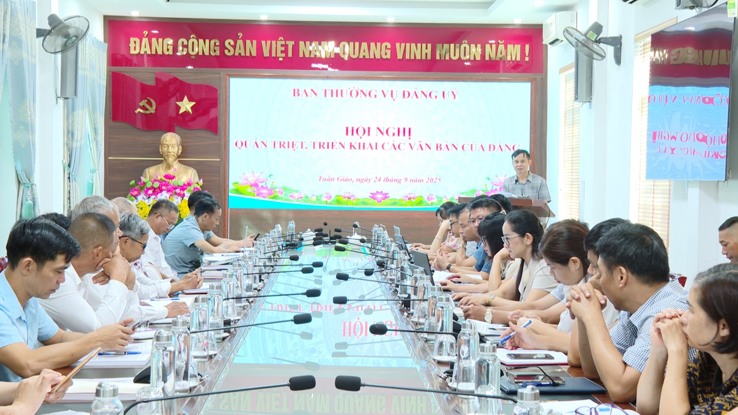 Hội nghị quán triệt, triển khai các văn bản của Đảng