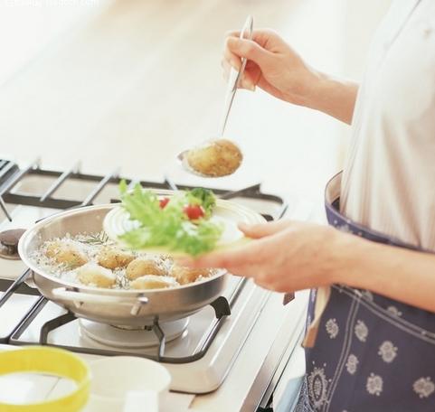 Khai giảng lớp bồi dưỡng lý luận chính trị và các chuyên đề dành cho đảng  viên mới, khóa I năm 2025