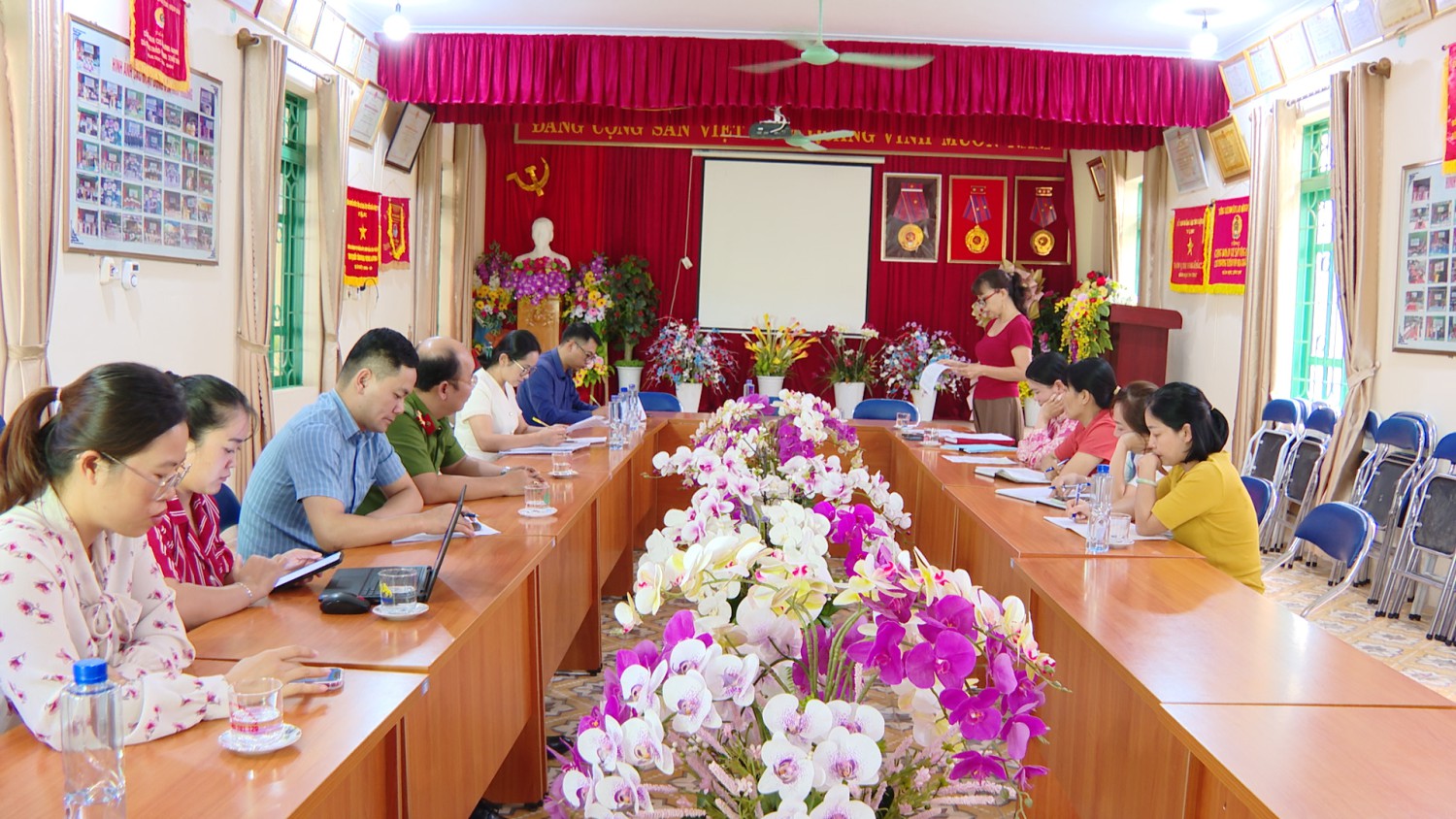 Kiểm tra Hubet88 đảm bảo an toàn thực phẩm, phòng, chống ngộ độc thực phẩm tại các bếp ăn tập thể trên địa bàn xã Tuần Giáo năm 2025