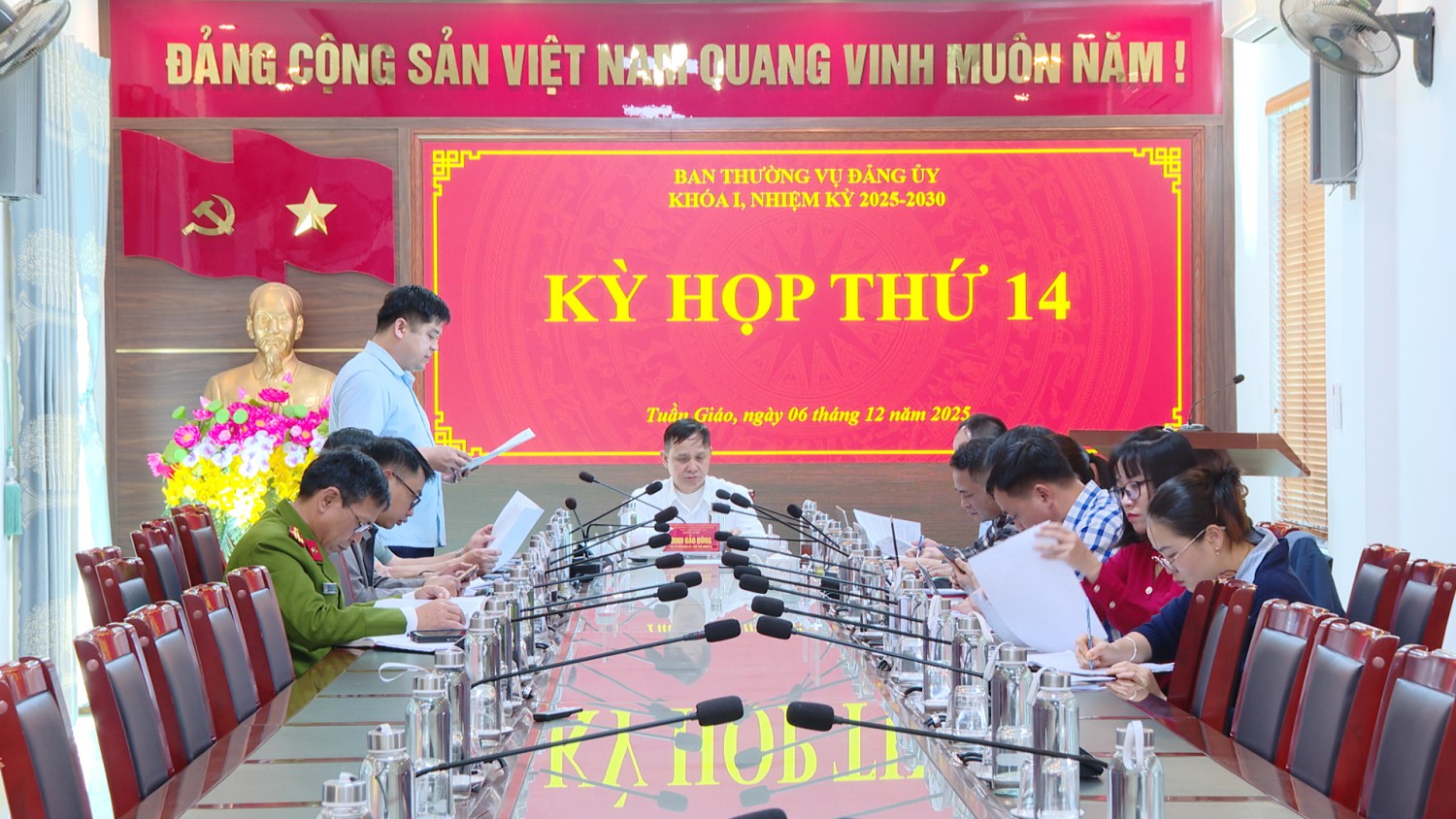Ban Thường vụ Đảng ủy xã Tuần Giáo tổ chức Hubet thứ 14